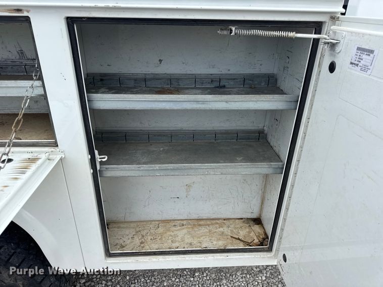 image for item EN0559 2015 RAM 2500 Crew Cab utility bed pickup truck