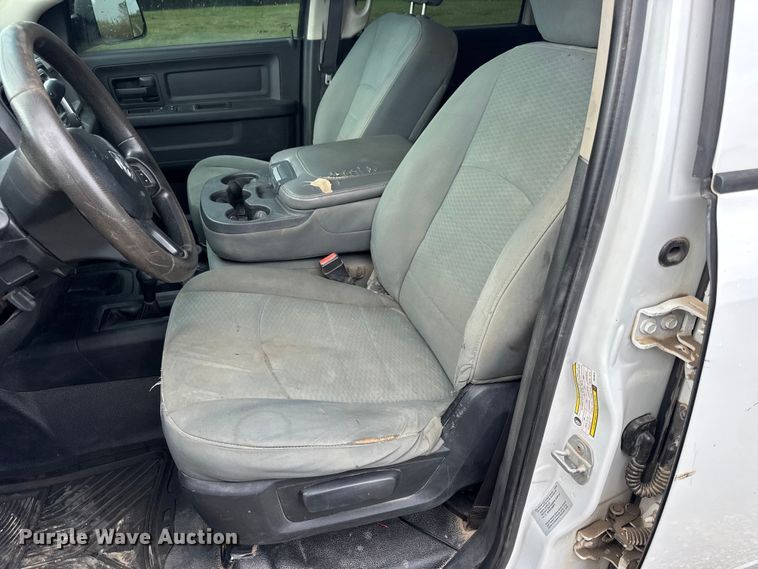 image for item EN0559 2015 RAM 2500 Crew Cab utility bed pickup truck