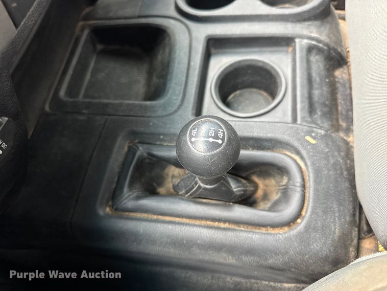 image for item EN0559 2015 RAM 2500 Crew Cab utility bed pickup truck