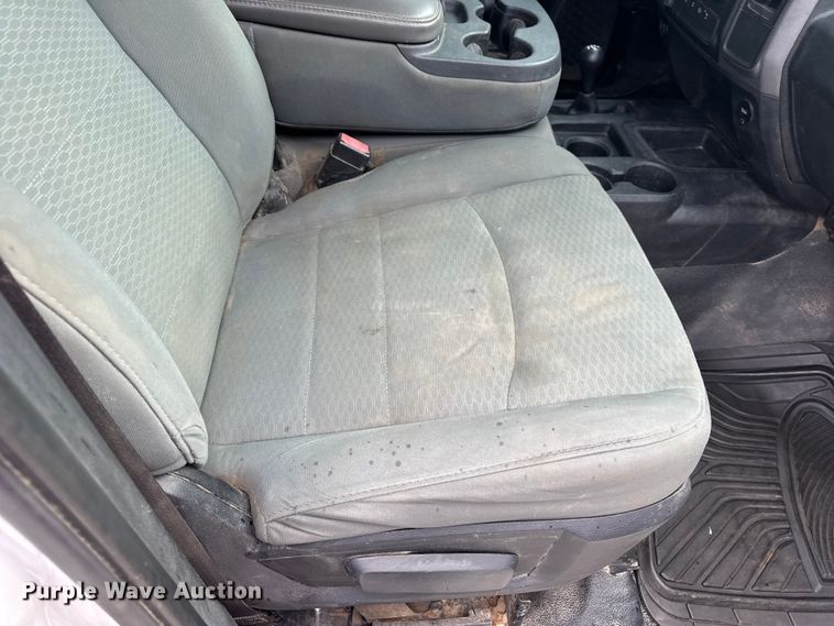 image for item EN0559 2015 RAM 2500 Crew Cab utility bed pickup truck