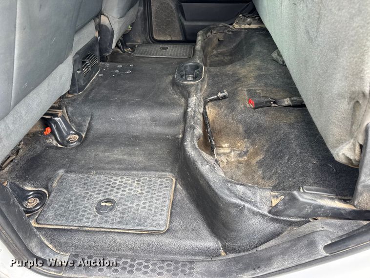 image for item EN0559 2015 RAM 2500 Crew Cab utility bed pickup truck