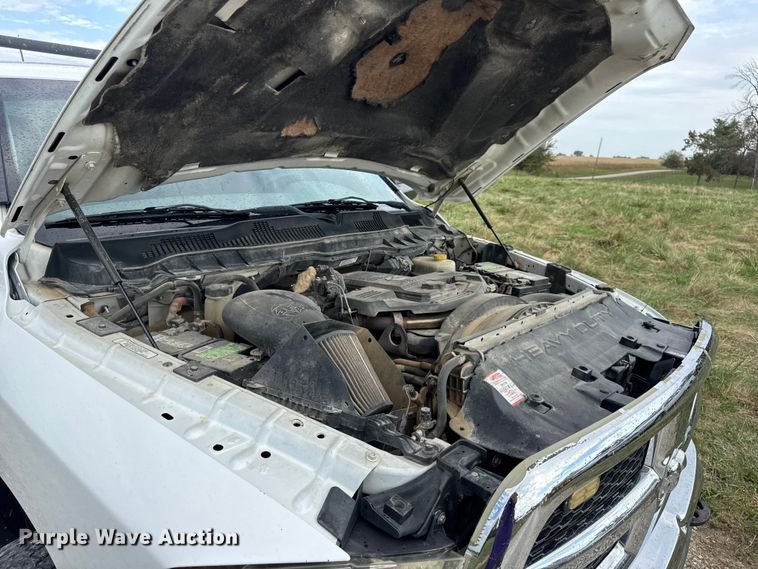 image for item EN0559 2015 RAM 2500 Crew Cab utility bed pickup truck