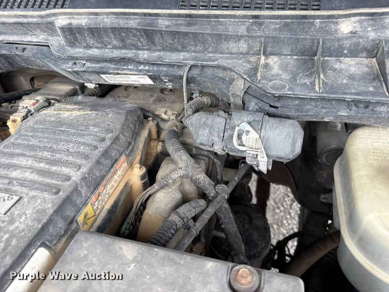 image for item EN0559 2015 RAM 2500 Crew Cab utility bed pickup truck