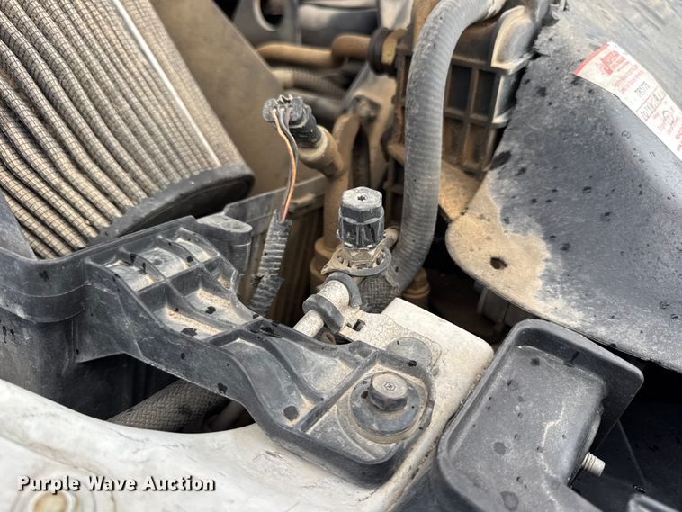 image for item EN0559 2015 RAM 2500 Crew Cab utility bed pickup truck