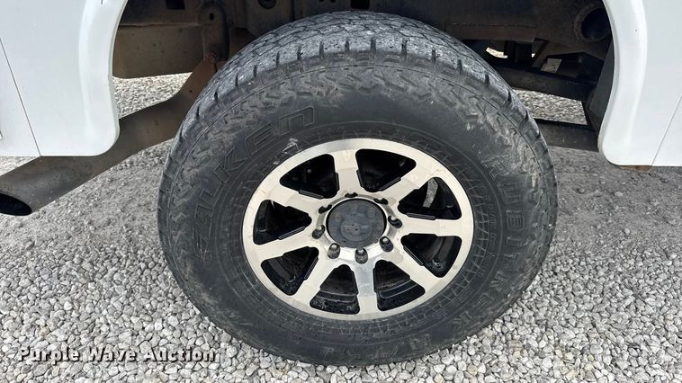 image for item EN0559 2015 RAM 2500 Crew Cab utility bed pickup truck