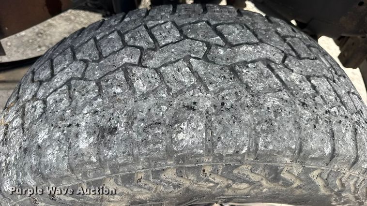 image for item EN0559 2015 RAM 2500 Crew Cab utility bed pickup truck