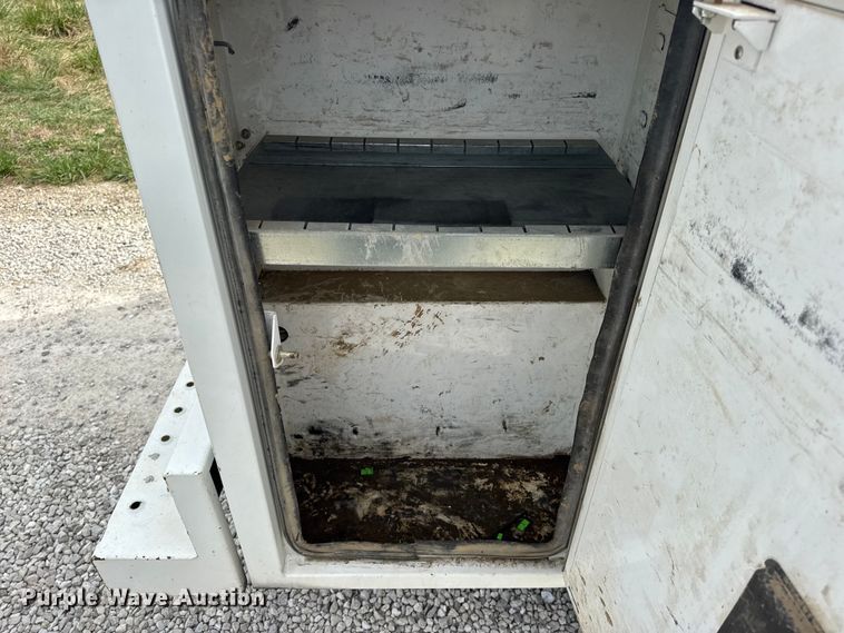 image for item EN0560 2017 RAM 2500 Crew Cab utility bed pickup truck