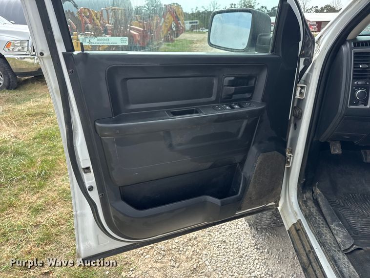 image for item EN0560 2017 RAM 2500 Crew Cab utility bed pickup truck