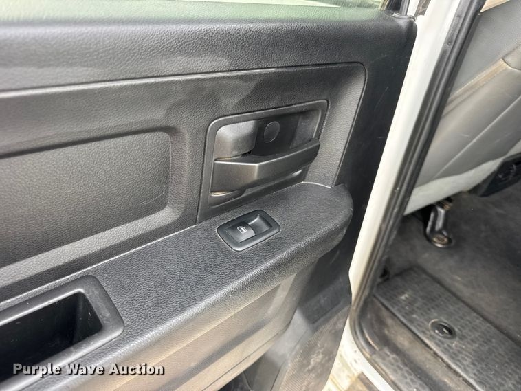 image for item EN0560 2017 RAM 2500 Crew Cab utility bed pickup truck