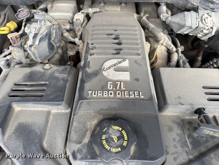 image for item EN0560 2017 RAM 2500 Crew Cab utility bed pickup truck