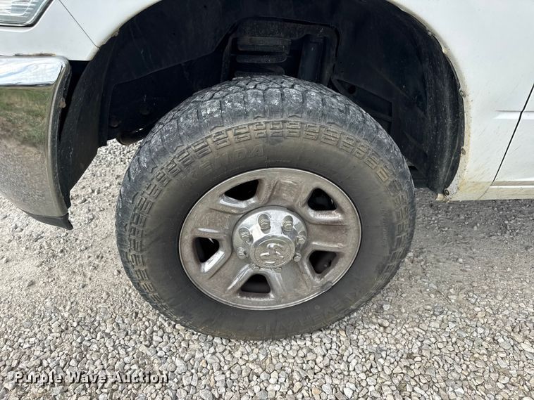 image for item EN0560 2017 RAM 2500 Crew Cab utility bed pickup truck