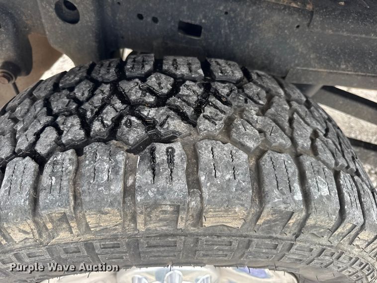 image for item EN0560 2017 RAM 2500 Crew Cab utility bed pickup truck