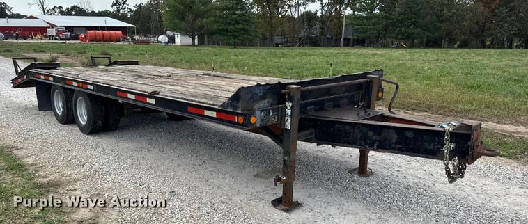 image for item EN0561 1991 Redi Haul Trailers equipment trailer