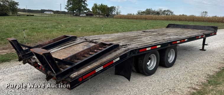 image for item EN0561 1991 Redi Haul Trailers equipment trailer
