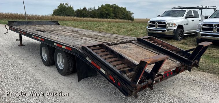 image for item EN0561 1991 Redi Haul Trailers equipment trailer