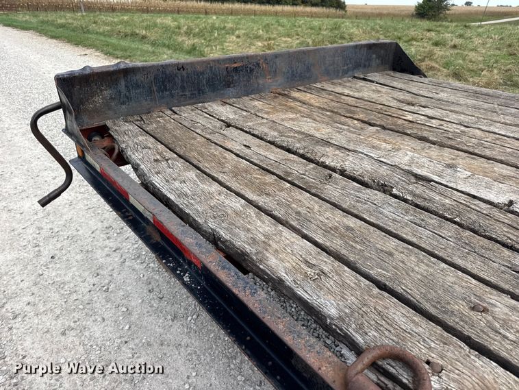 image for item EN0561 1991 Redi Haul Trailers equipment trailer