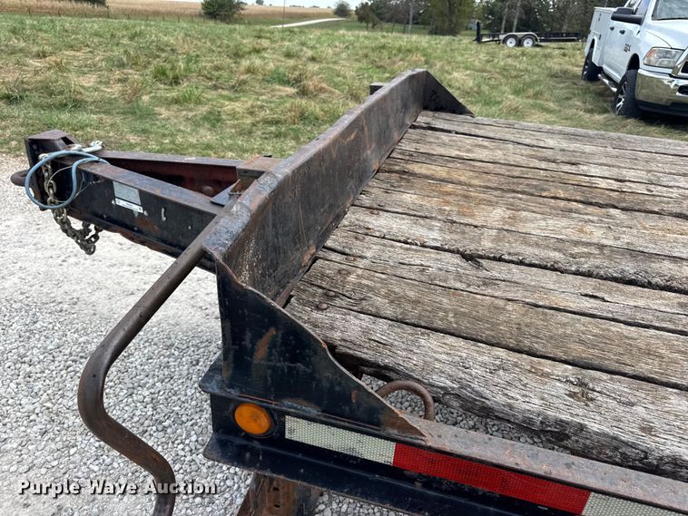 image for item EN0561 1991 Redi Haul Trailers equipment trailer