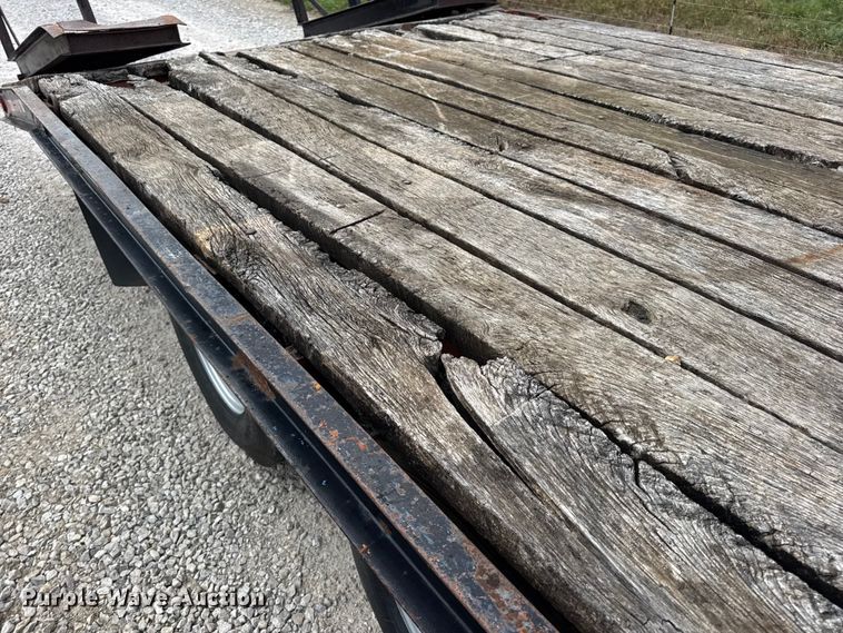 image for item EN0561 1991 Redi Haul Trailers equipment trailer