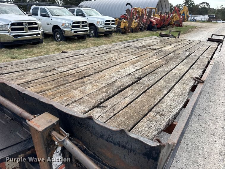 image for item EN0561 1991 Redi Haul Trailers equipment trailer