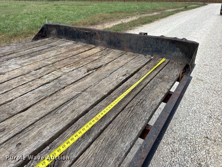 image for item EN0561 1991 Redi Haul Trailers equipment trailer