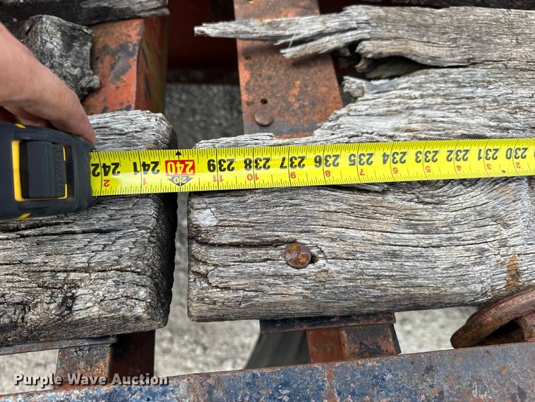 image for item EN0561 1991 Redi Haul Trailers equipment trailer