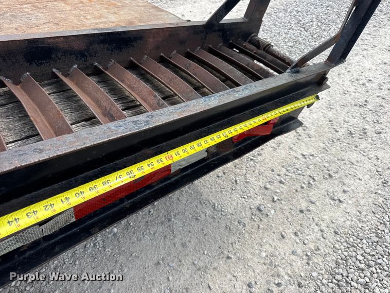 image for item EN0561 1991 Redi Haul Trailers equipment trailer