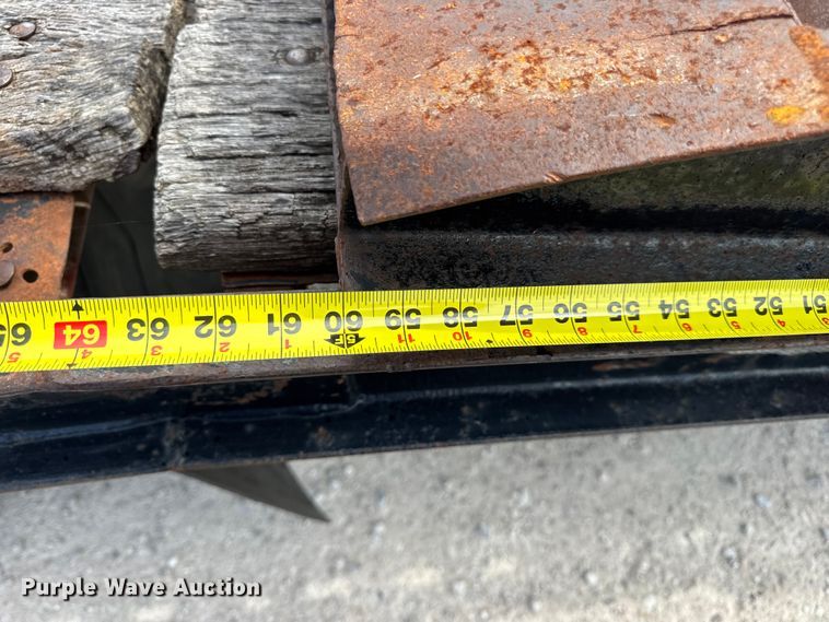 image for item EN0561 1991 Redi Haul Trailers equipment trailer