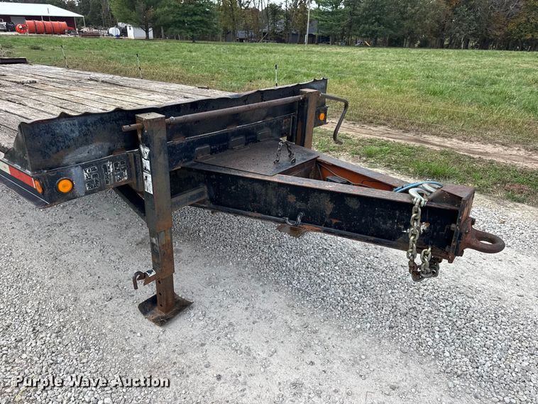image for item EN0561 1991 Redi Haul Trailers equipment trailer