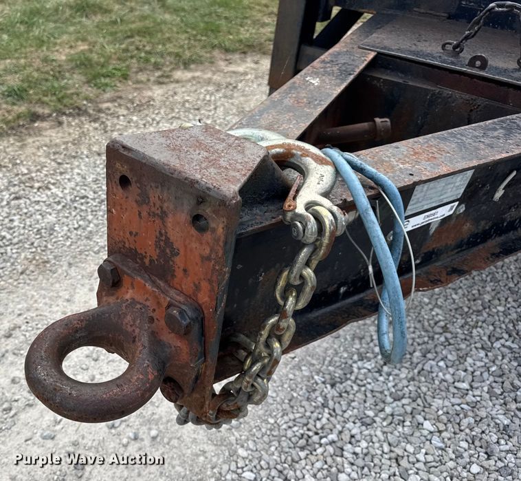 image for item EN0561 1991 Redi Haul Trailers equipment trailer