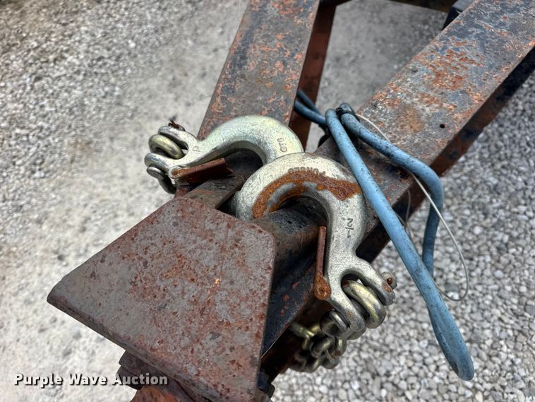 image for item EN0561 1991 Redi Haul Trailers equipment trailer