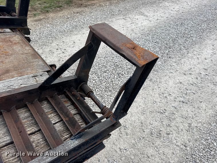 image for item EN0561 1991 Redi Haul Trailers equipment trailer