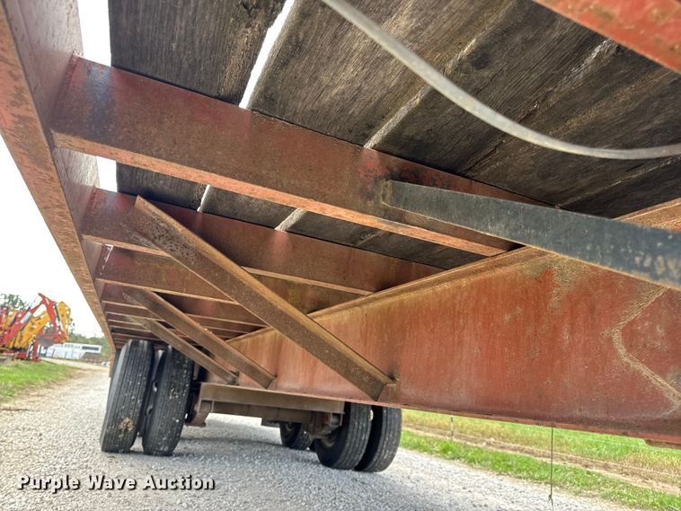 image for item EN0561 1991 Redi Haul Trailers equipment trailer