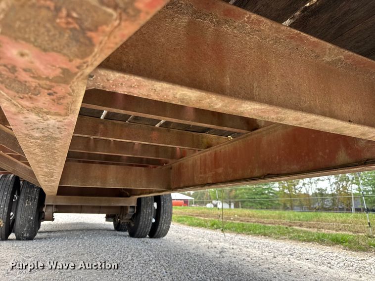 image for item EN0561 1991 Redi Haul Trailers equipment trailer