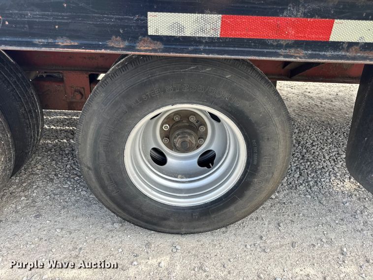 image for item EN0561 1991 Redi Haul Trailers equipment trailer