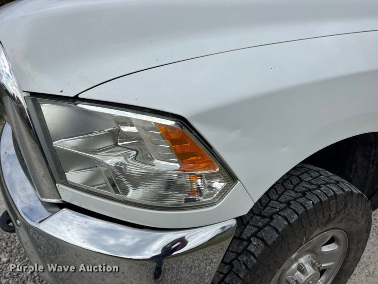 image for item EN0563 2016 RAM 2500 Crew Cab utility bed pickup truck