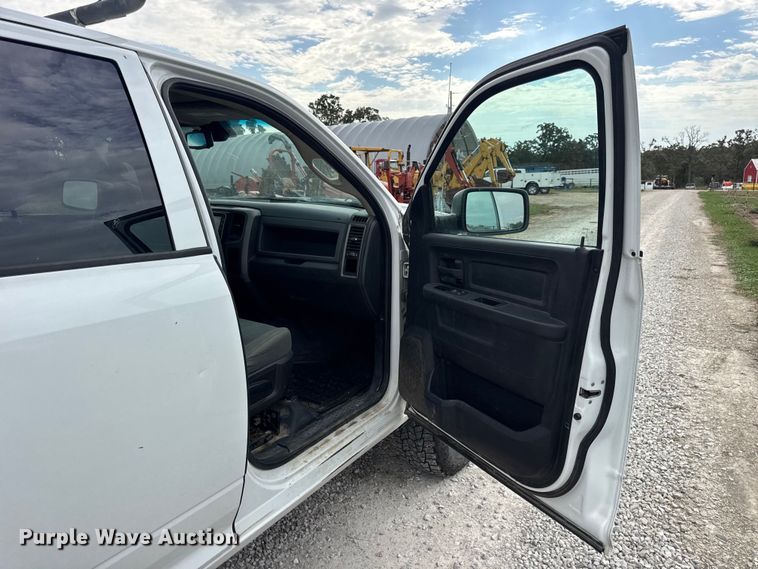 image for item EN0563 2016 RAM 2500 Crew Cab utility bed pickup truck