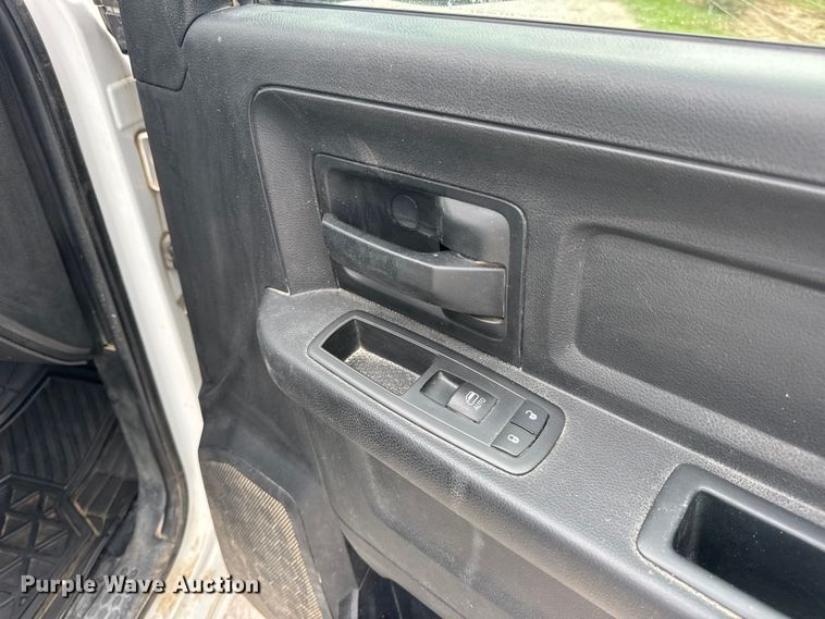 image for item EN0563 2016 RAM 2500 Crew Cab utility bed pickup truck