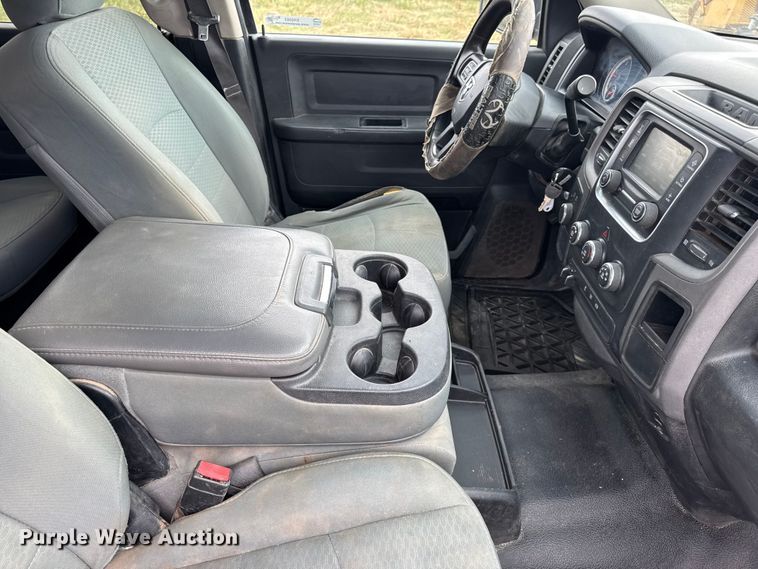 image for item EN0563 2016 RAM 2500 Crew Cab utility bed pickup truck