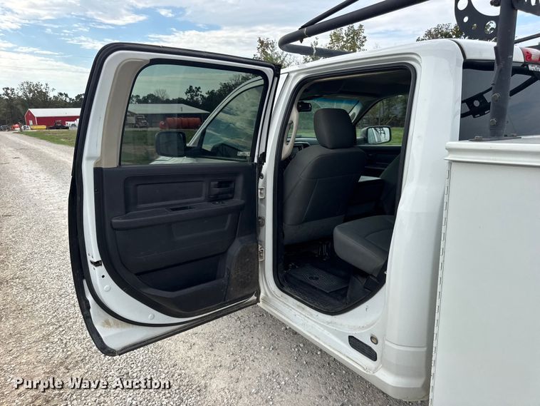 image for item EN0563 2016 RAM 2500 Crew Cab utility bed pickup truck