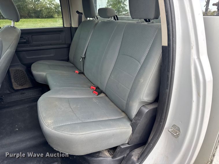 image for item EN0563 2016 RAM 2500 Crew Cab utility bed pickup truck