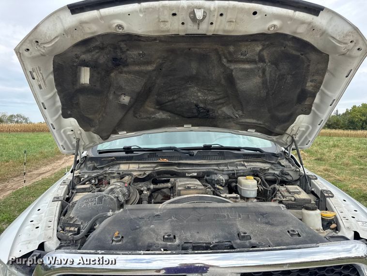 image for item EN0563 2016 RAM 2500 Crew Cab utility bed pickup truck