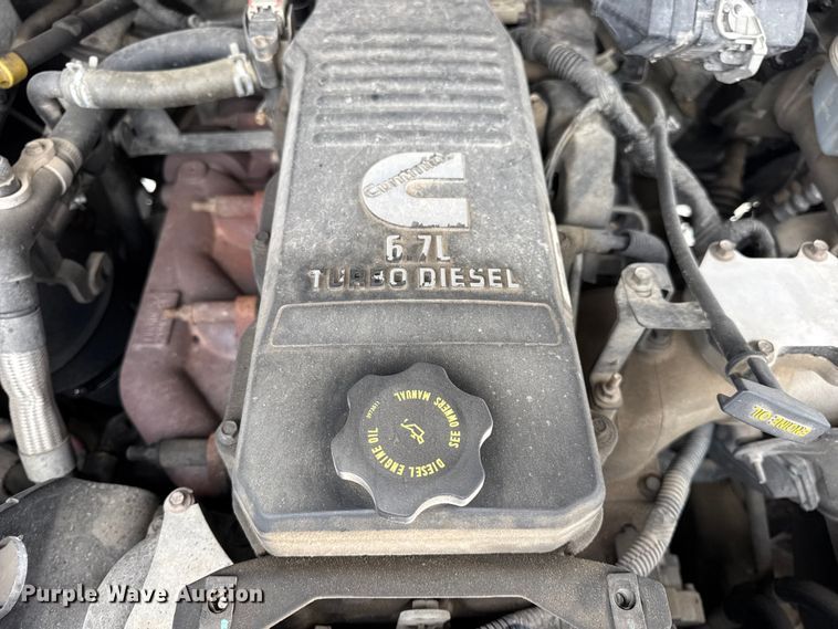 image for item EN0563 2016 RAM 2500 Crew Cab utility bed pickup truck