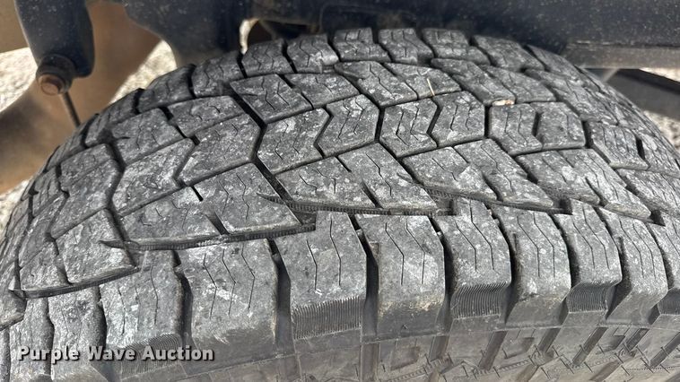 image for item EN0563 2016 RAM 2500 Crew Cab utility bed pickup truck