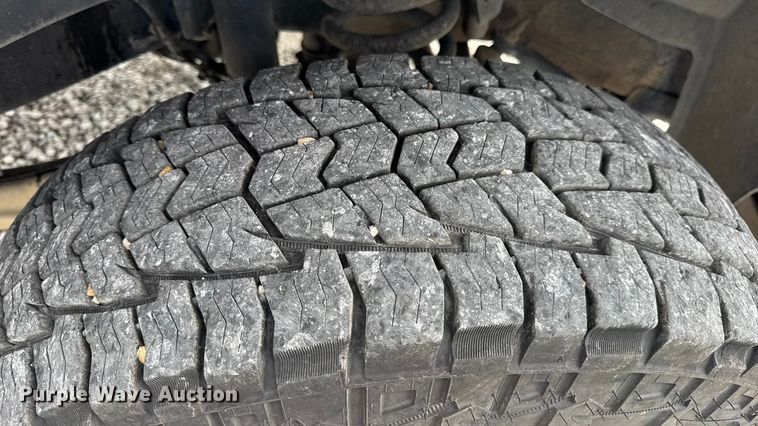 image for item EN0563 2016 RAM 2500 Crew Cab utility bed pickup truck