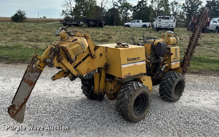 image for item EN0564 1992 Vermeer LM35 trencher