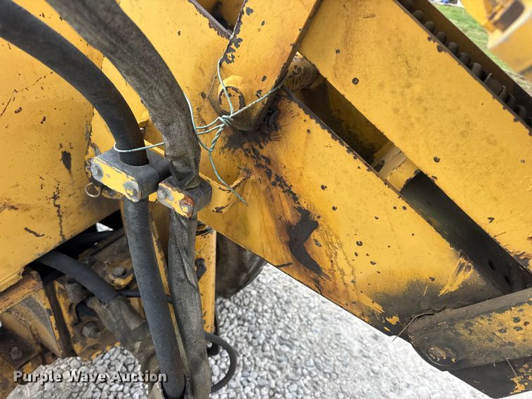 image for item EN0564 1992 Vermeer LM35 trencher