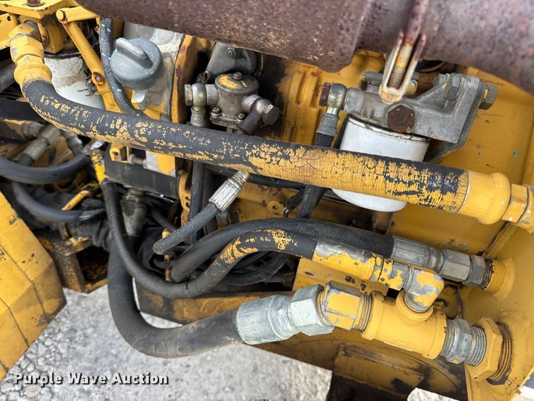 image for item EN0564 1992 Vermeer LM35 trencher