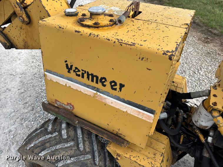 image for item EN0564 1992 Vermeer LM35 trencher