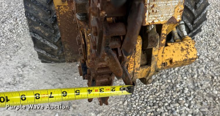 image for item EN0564 1992 Vermeer LM35 trencher