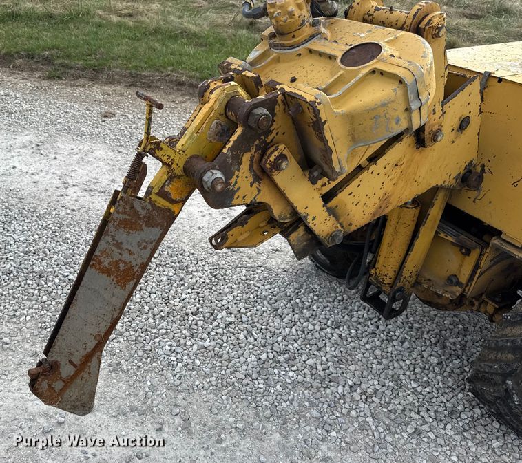 image for item EN0564 1992 Vermeer LM35 trencher